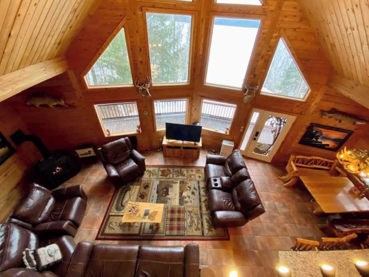 Smart TV, fireplace, offices
