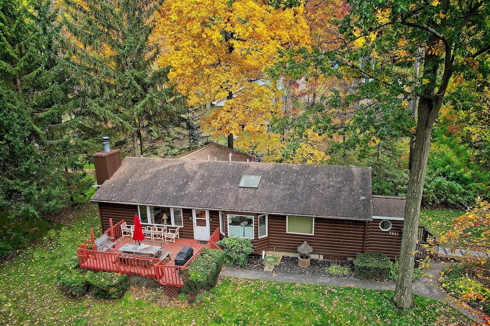 The year Lakeside Rental! Near Letchworth State Park Finger Lakes!