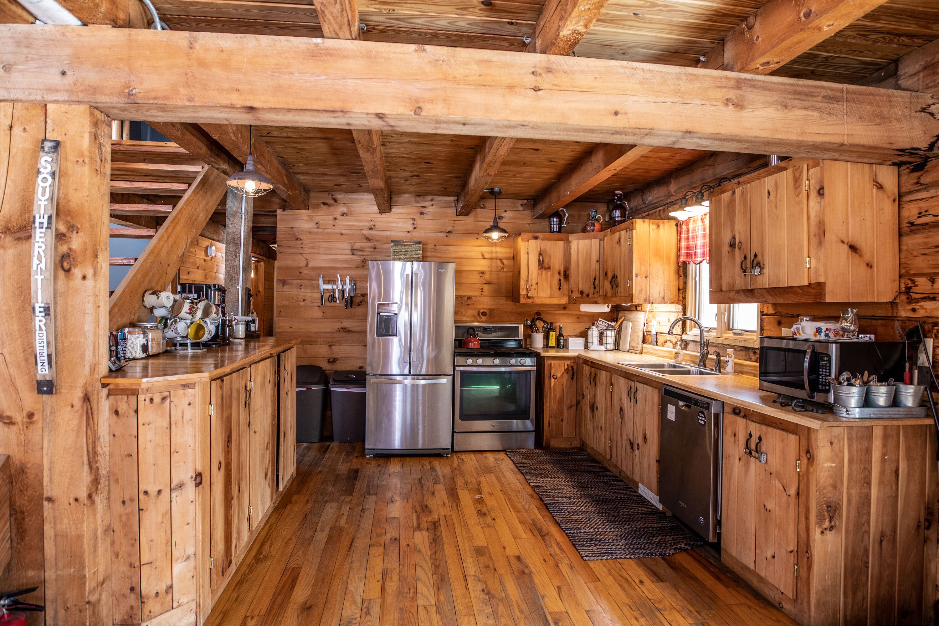 Huge yet cozy log cabin, nestled conveniently off the beaten path. Peaceful!