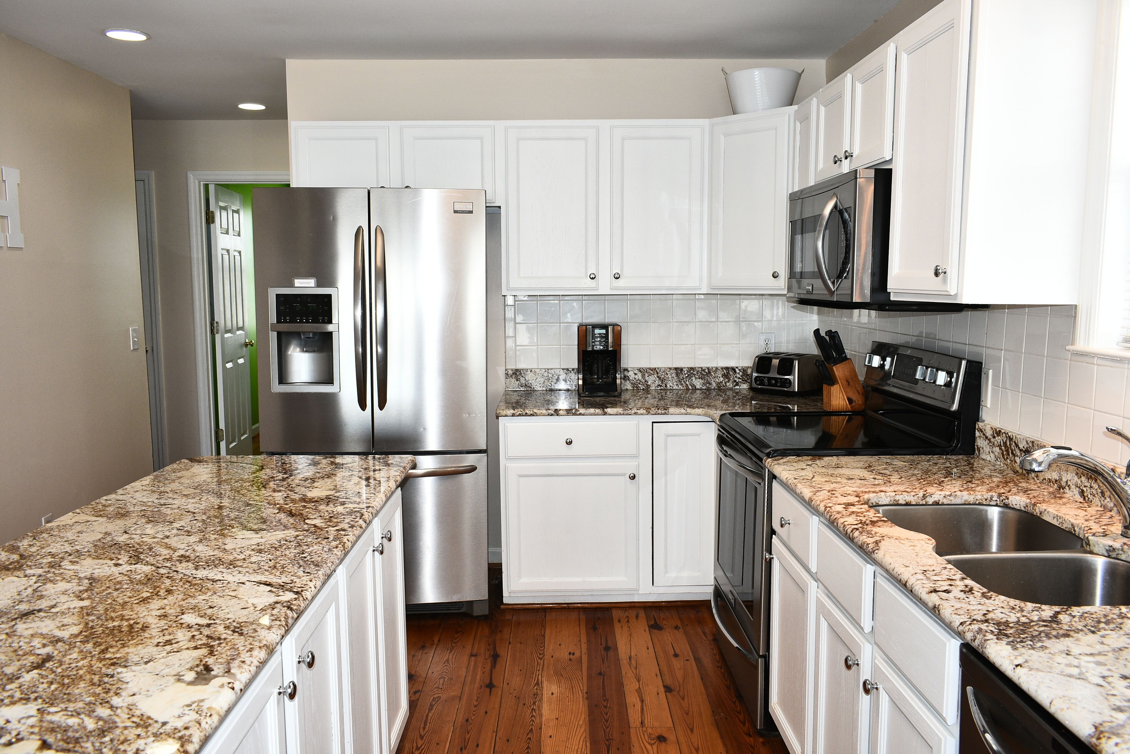 Against The Wind A, Oceanfront home, Amazing Pier View, Duplex