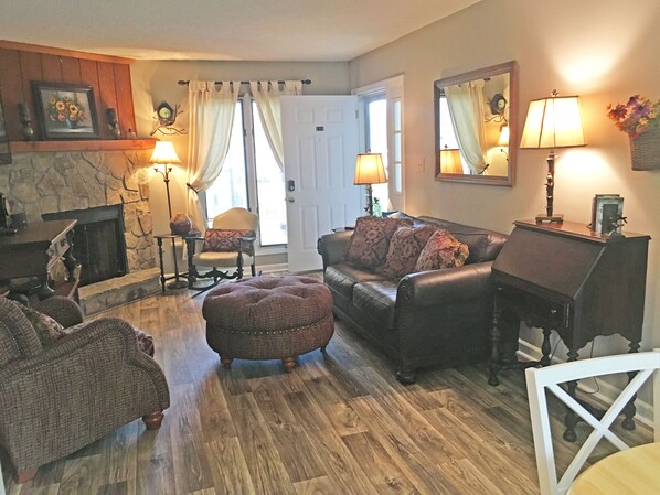 Smart TV, fireplace, books