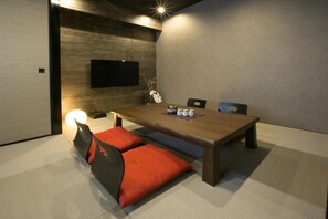 LCD TV, tablet