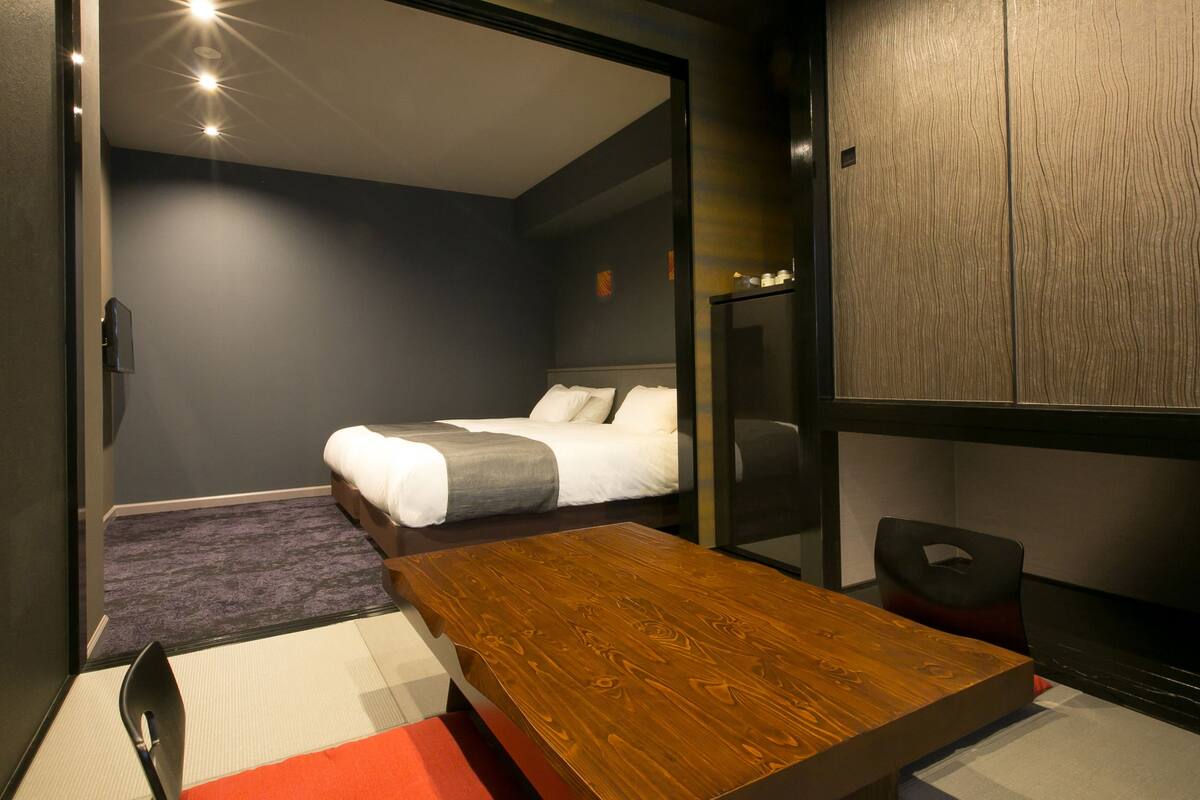 1 dormitorio, ropa de cama de alta calidad, edredones de plumas