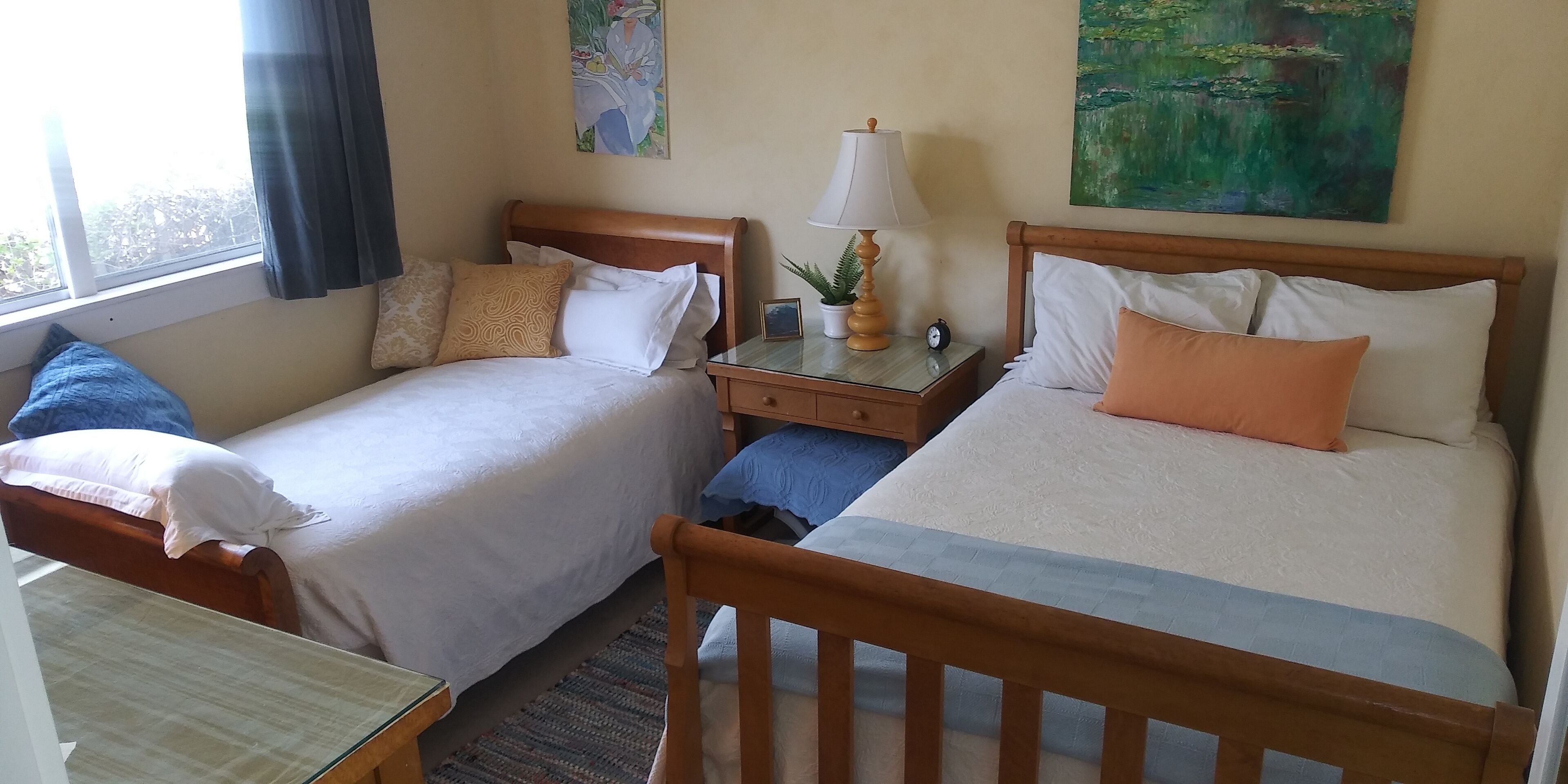 Downtown Charming Craftsman with Courtyard