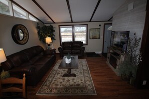 Smart TV, fireplace, DVD player, table football