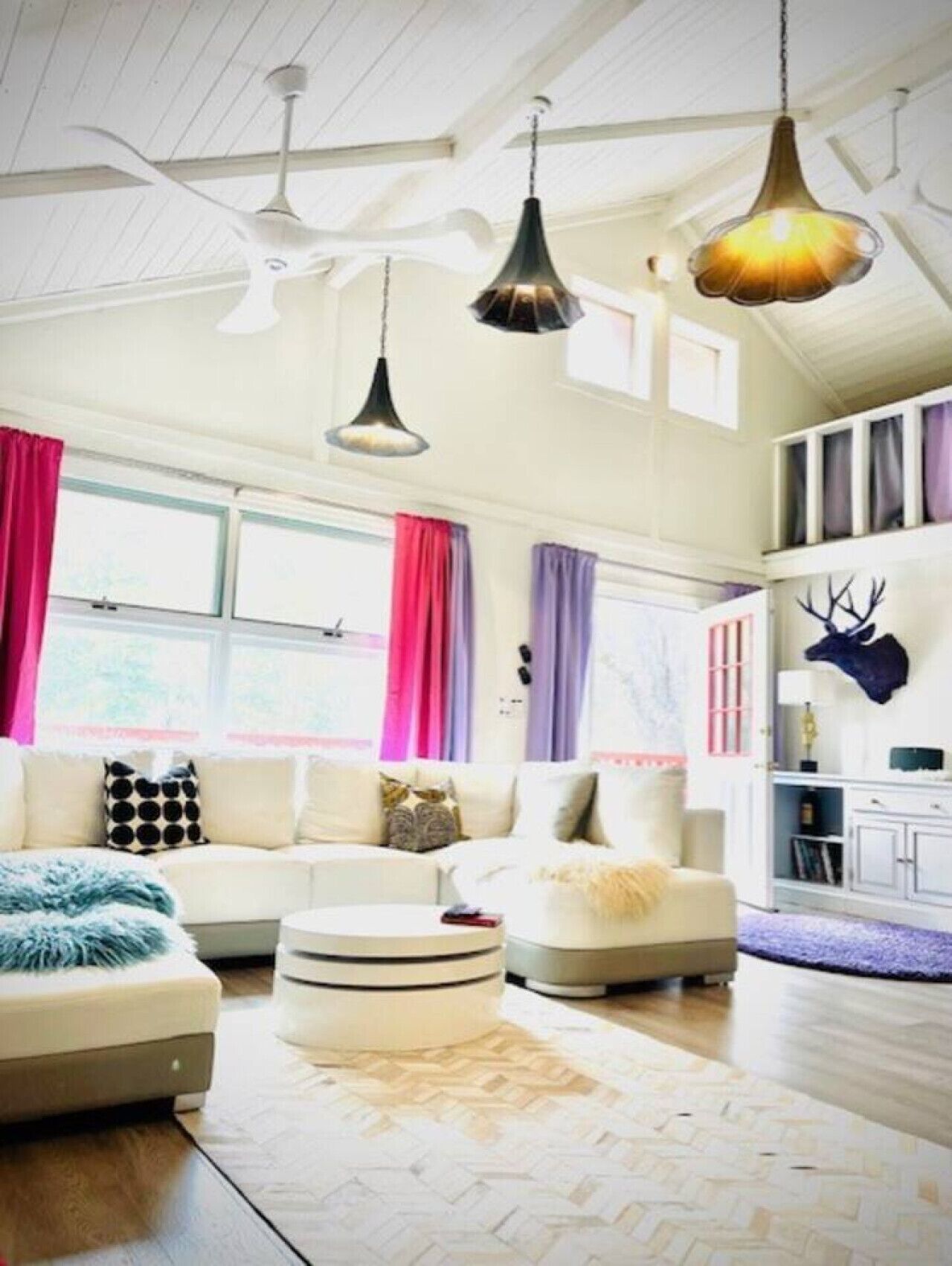 Télévision, cheminée, Netflix, services de streaming