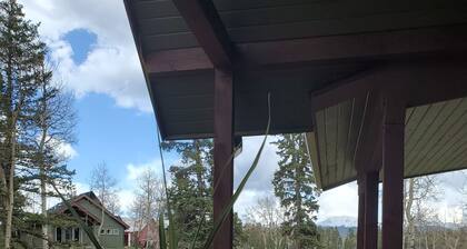 Modern Home Secluded in the Mountains With Breathtaking Views in Divide CO