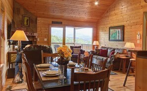 Smart TV, chimenea, videojuegos y reproductor de DVD 