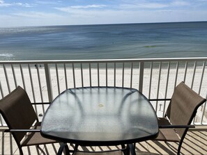 Outdoor dining - One Bedroom, one bath Beachfront renovated Condo available August and Fall. (Gulf Shores)