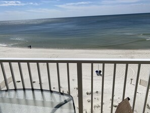 Property grounds - One Bedroom, one bath Beachfront renovated Condo available August and Fall. (Gulf Shores)