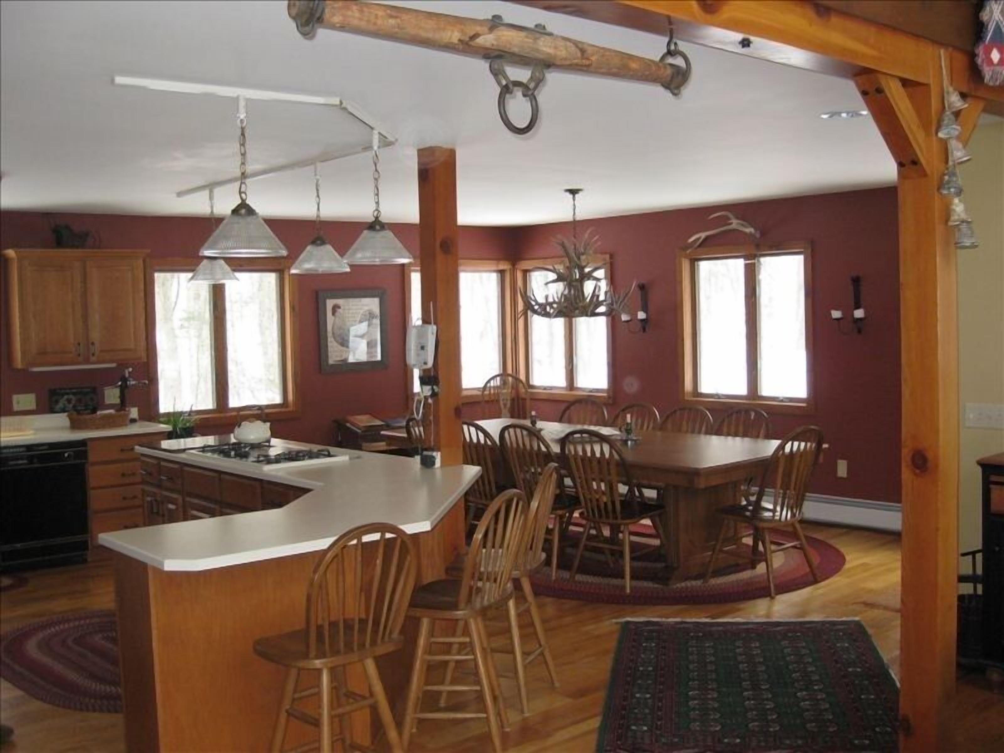 Luxurious Rustic Contemporary in Solitude