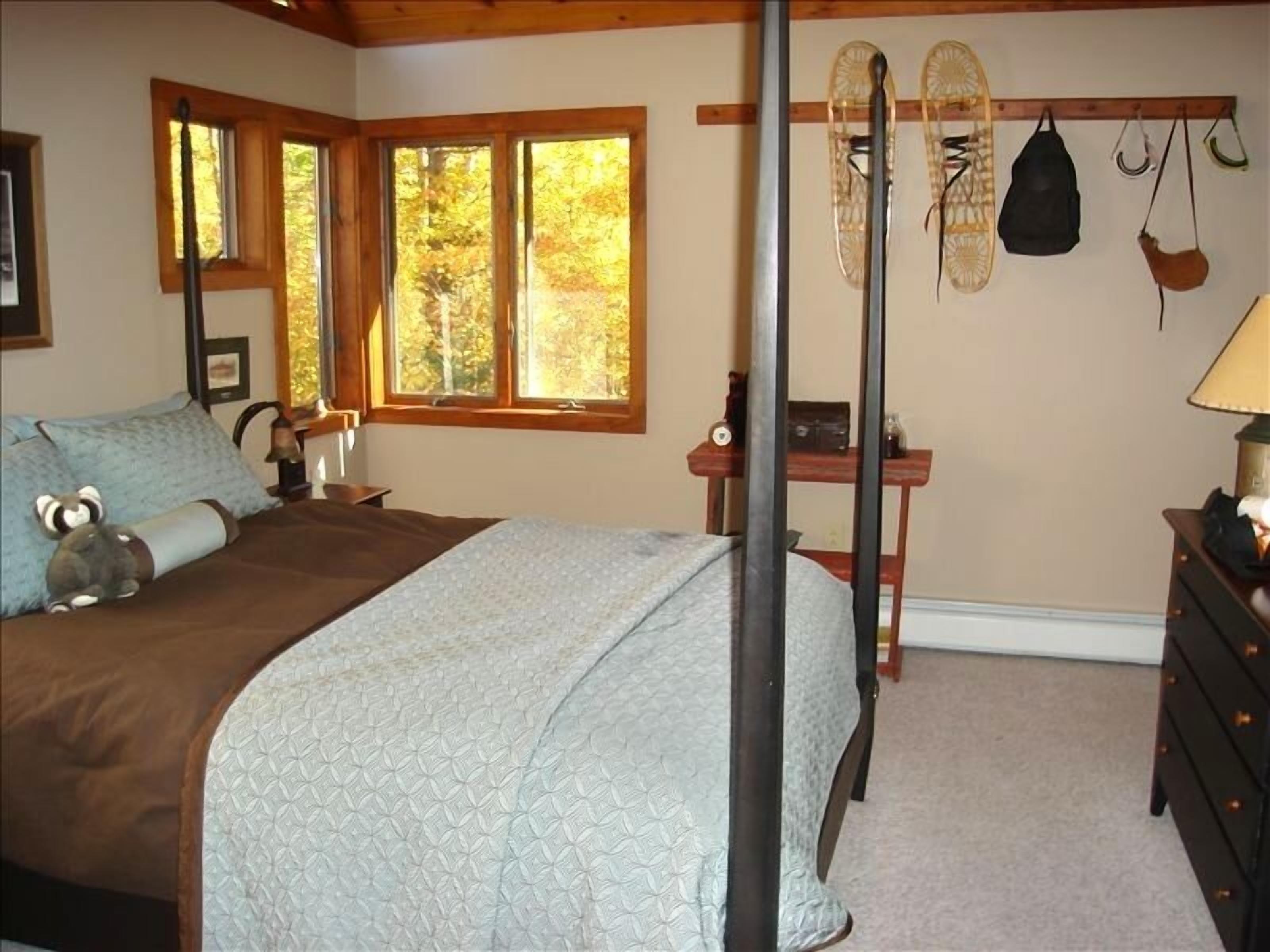 Luxurious Rustic Contemporary in Solitude