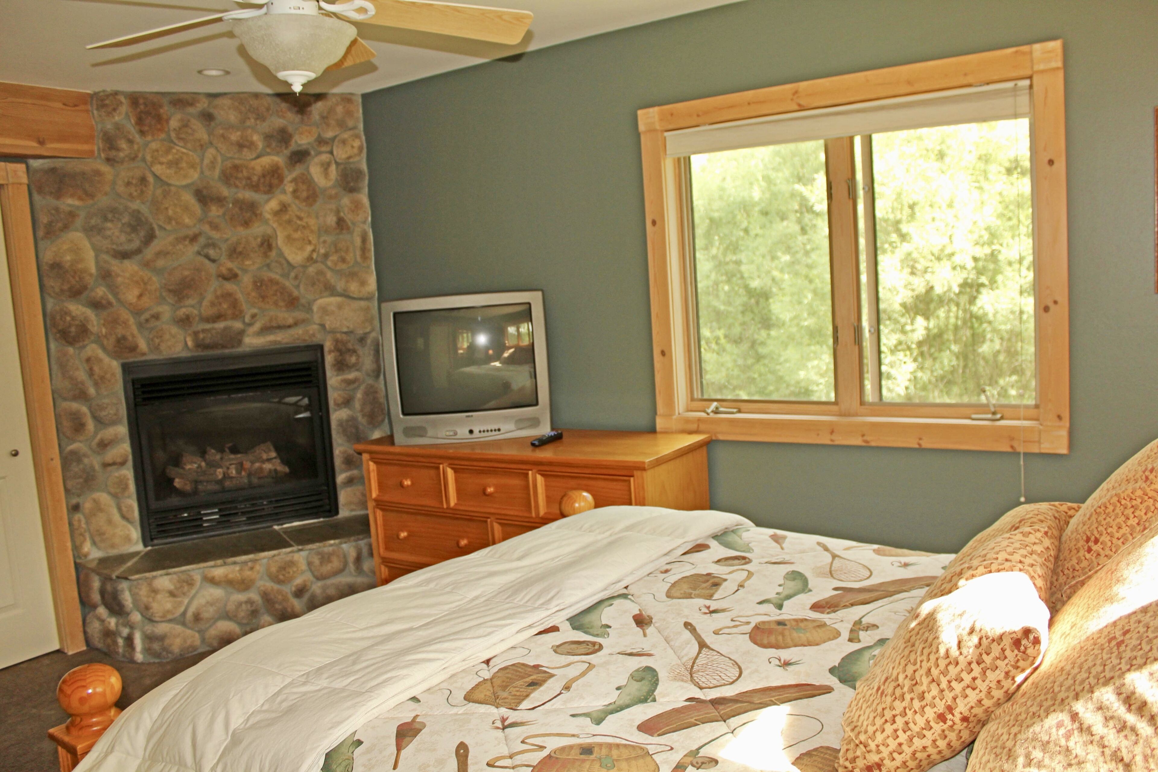 Osprey Riverfront Cabin