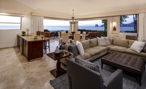 Smart TV, DVD player, stereo