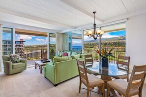 TV, DVD player - Giant Views ~ Corner 1BD/2BA, Whaler 1174 (Lahaina)