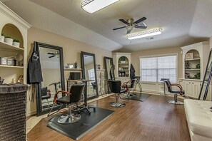 6 عدّة غرف نوم ومكواة/لوح كي وواي فاي مجانًا