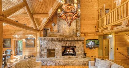 Grand Elegant Rustic Lodge sur un lac privé immaculé!