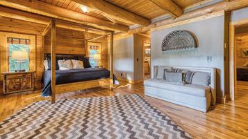 8 bedrooms, iron/ironing board, travel crib, free WiFi