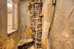 Shower, hair dryer, towels - Sleeps 33 Private Lake Front Lodge (Ellijay)
