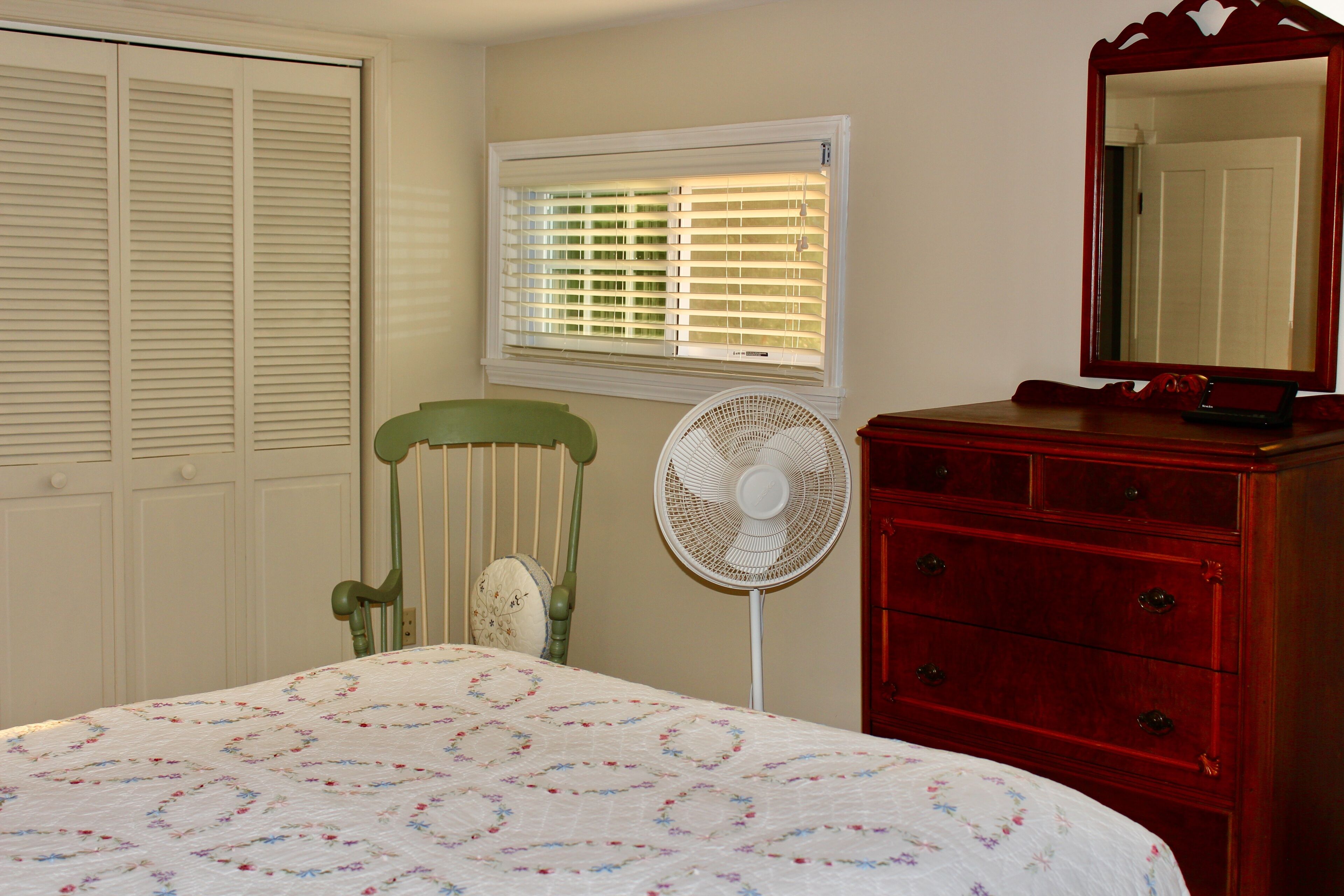 Timeless 4 Bedroom Lakefront House with Gorgeous Views