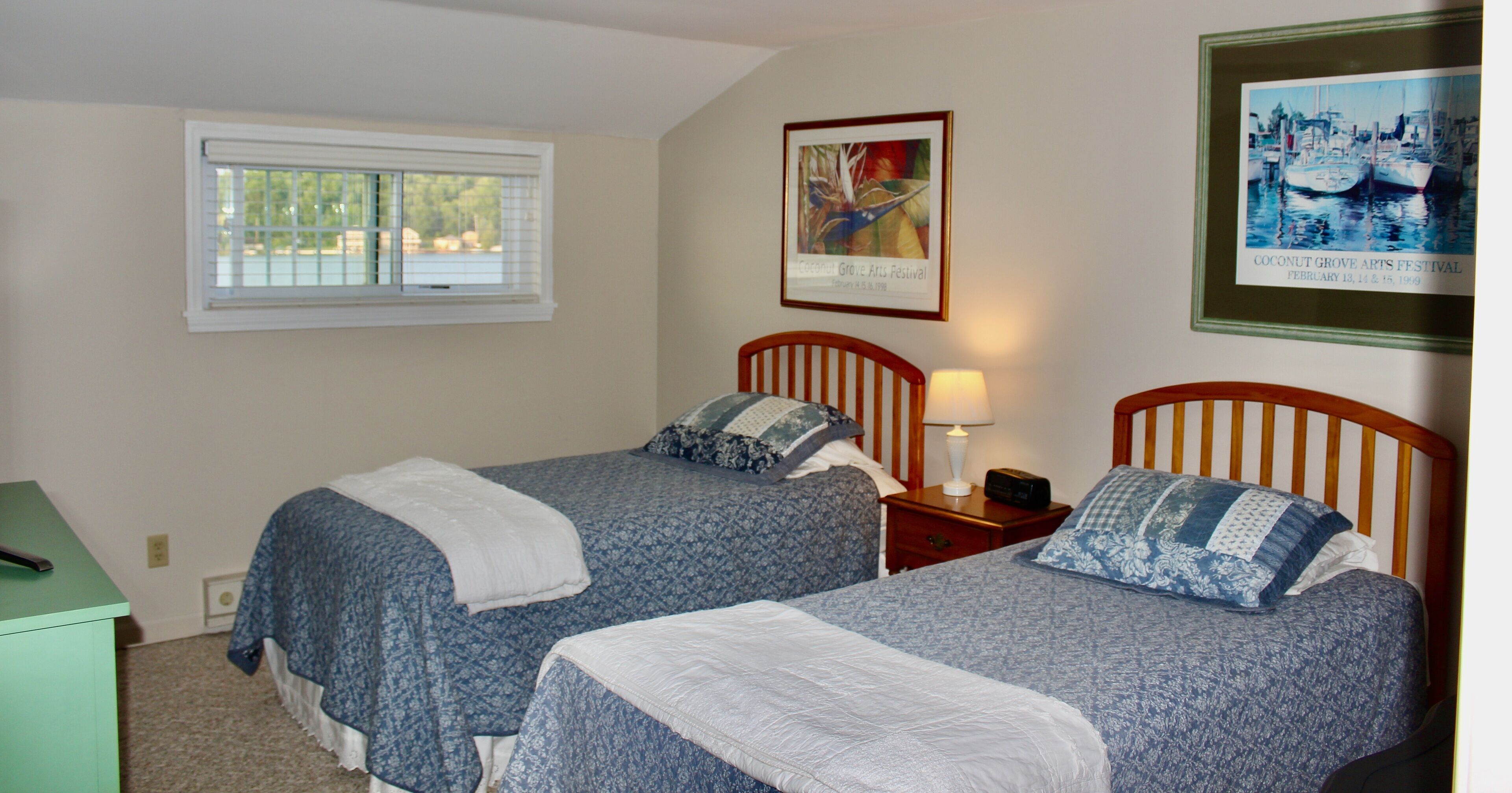 Timeless 4 Bedroom Lakefront House with Gorgeous Views