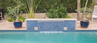 Pool Views-Walk to Atlantic Ave