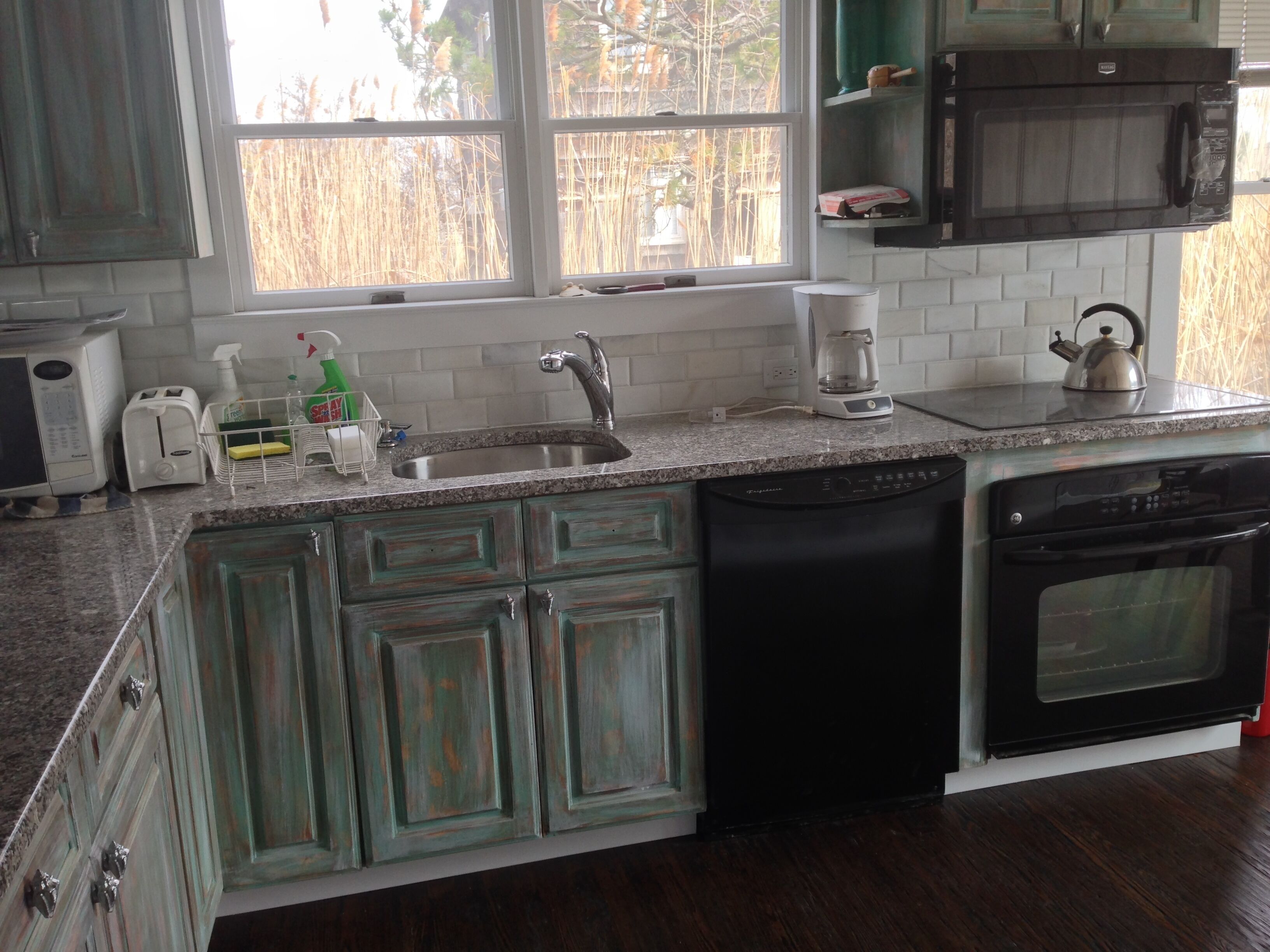 AVAILABLE 6 bedrooms with heated built-in pool