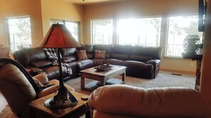 Smart TV, fireplace, DVD player - Unbelievable Views, Perfect Location, Ski, Golf, Mountain Home (Ruidoso)