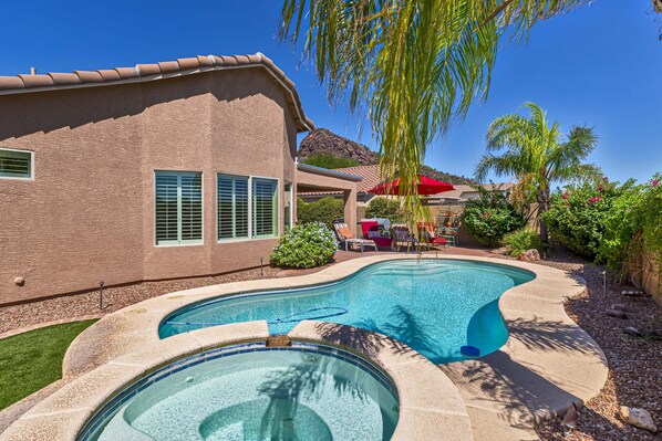 Outdoor pool, a heated pool