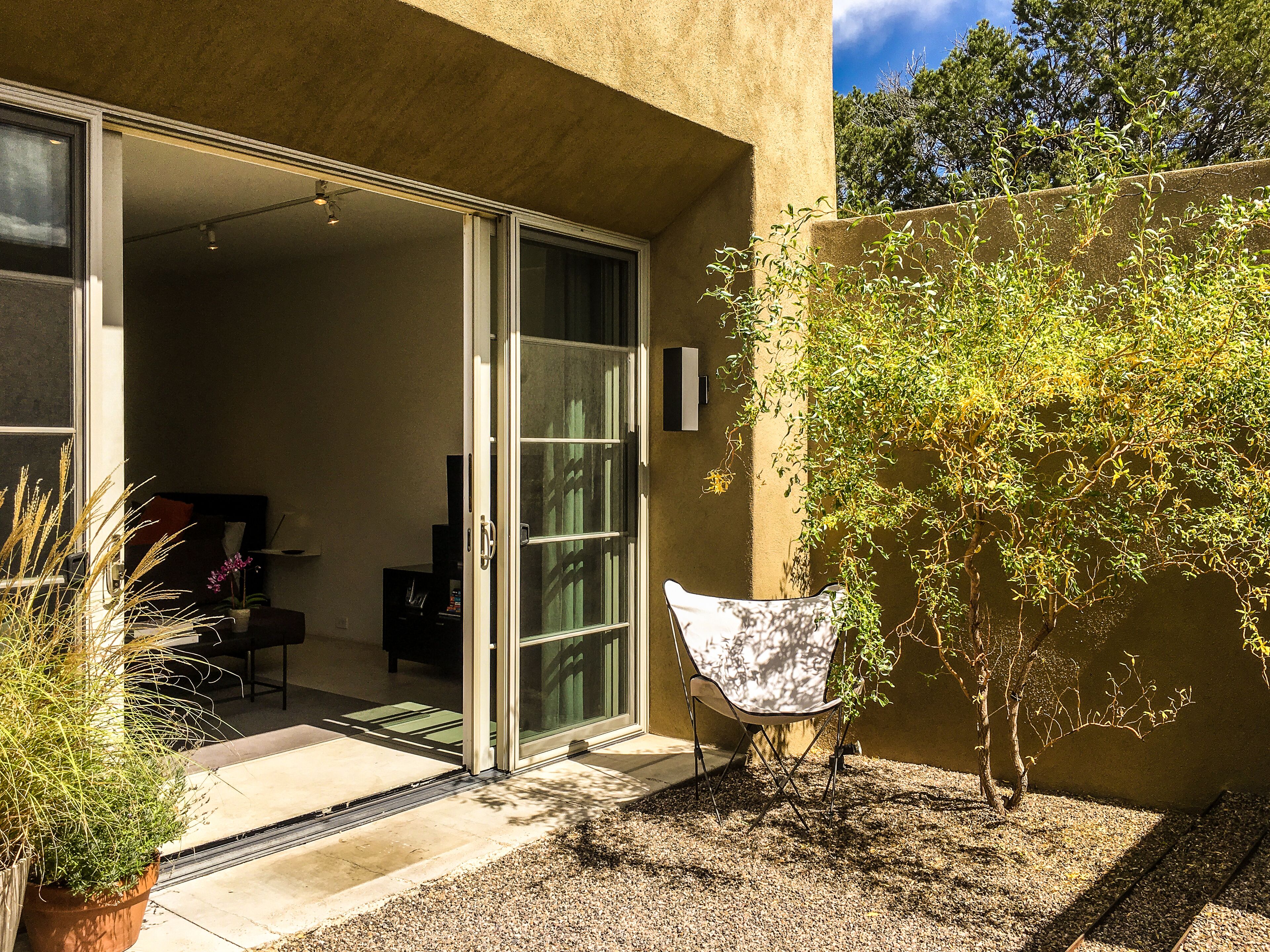 Upper Canyon Studio - Modern Santa Fe Studio