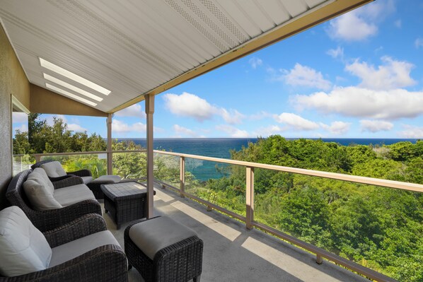 Property grounds - 5 Bedroom Open Plan with Ocean Views, Queens Bath, Bali Hai, and Golf Course (Princeville)