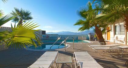 The Getaway # 5: 1BR, piscina, niños / mascotas bienvenidos