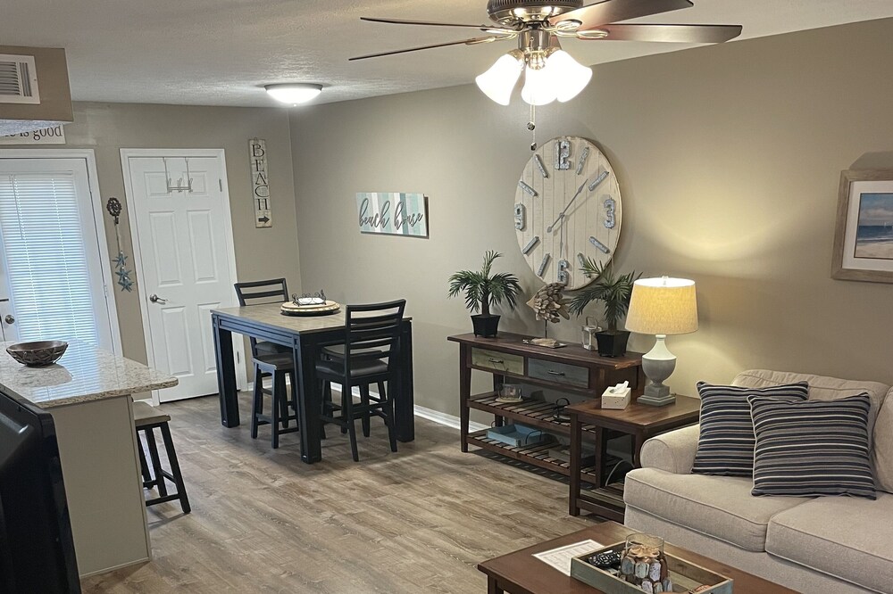Gulf Highlands End Unit Next To Pool!!