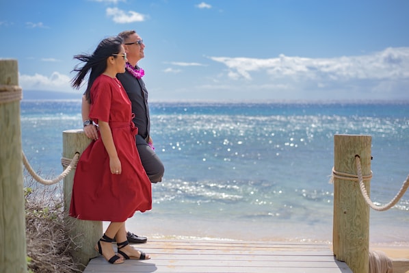 On the beach, sun loungers, beach towels - Ocean Front Studio , SUMMER SPECIAL .... Plus Free parking ! (Lahaina)