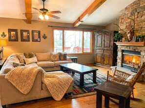 Smart TV, fireplace, DVD player, table football