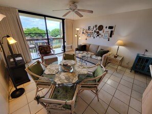 TV, DVD player, stereo - Escape to Paradise at the Maui Vista "3rd Bld 1b/1b" (Kihei)