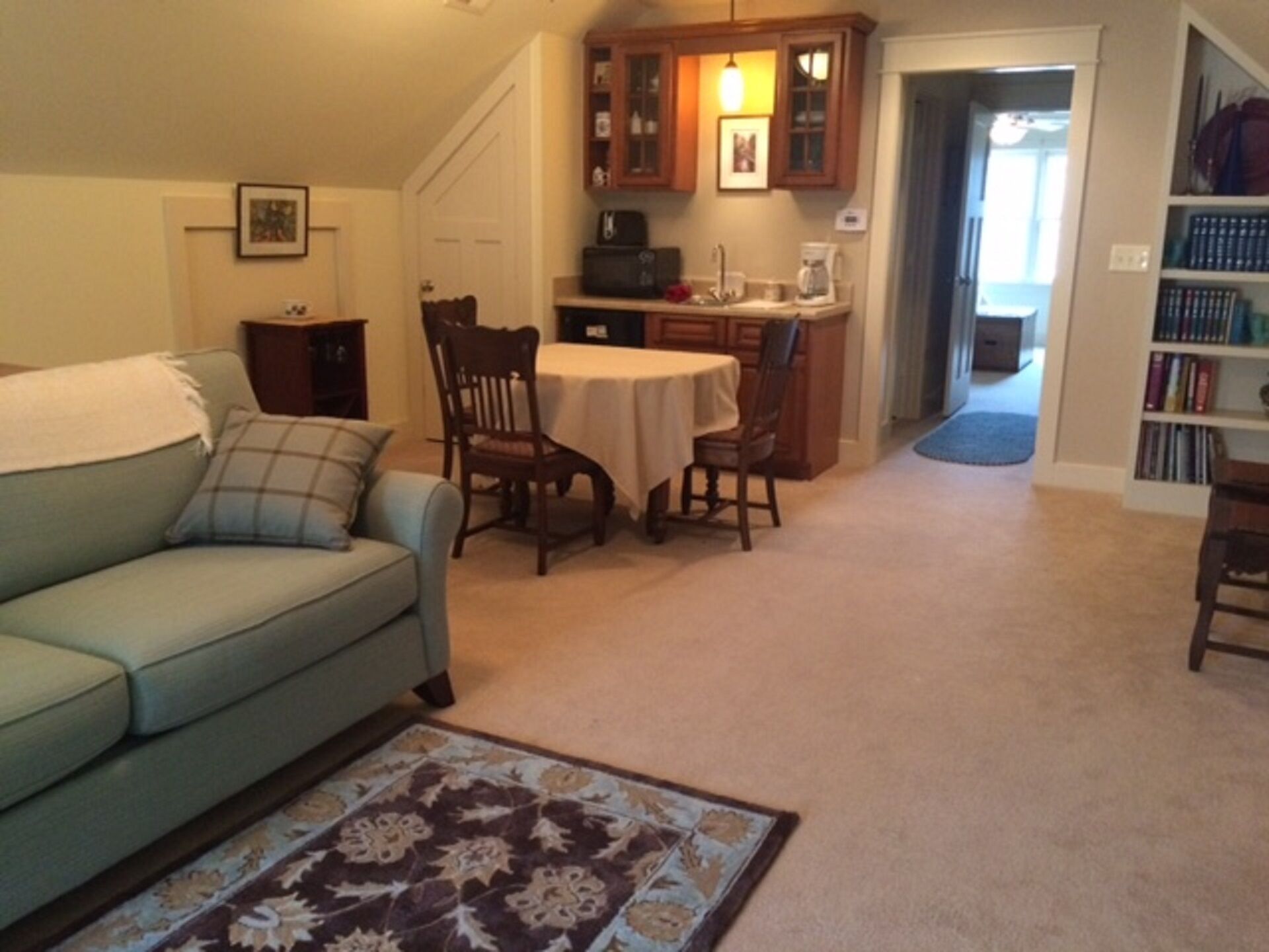  Chimney Rock Park area ,  beautifully furnished Apt.  has Mt Views / hot tub