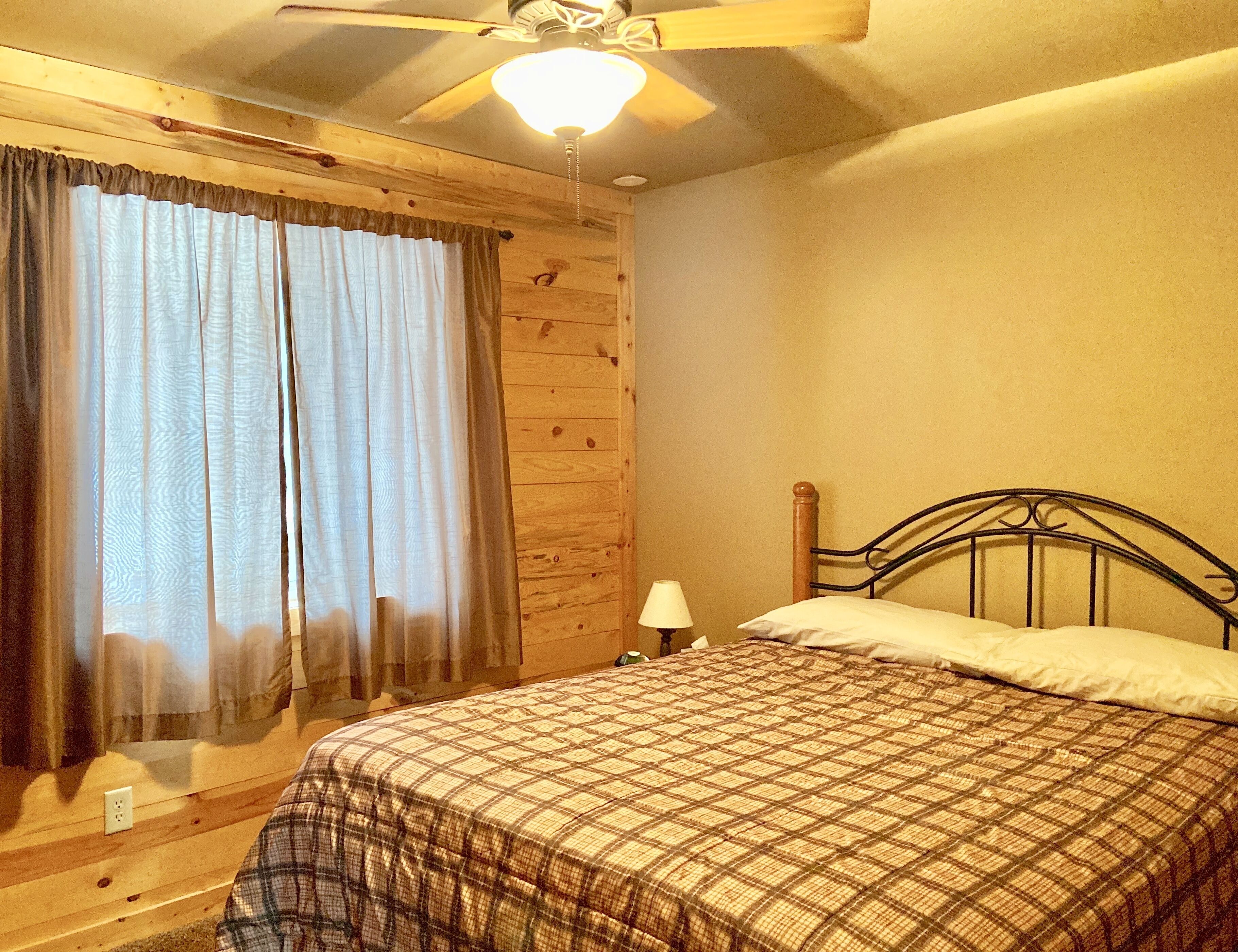 4 chambres, lit parapluie, Wi-Fi gratuit, draps fournis