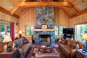Smart TV, fireplace, DVD player, books - Rubicon Retreat-Spectacular-on the West Shore of Lake Tahoe
 (Rubicon Bay)
