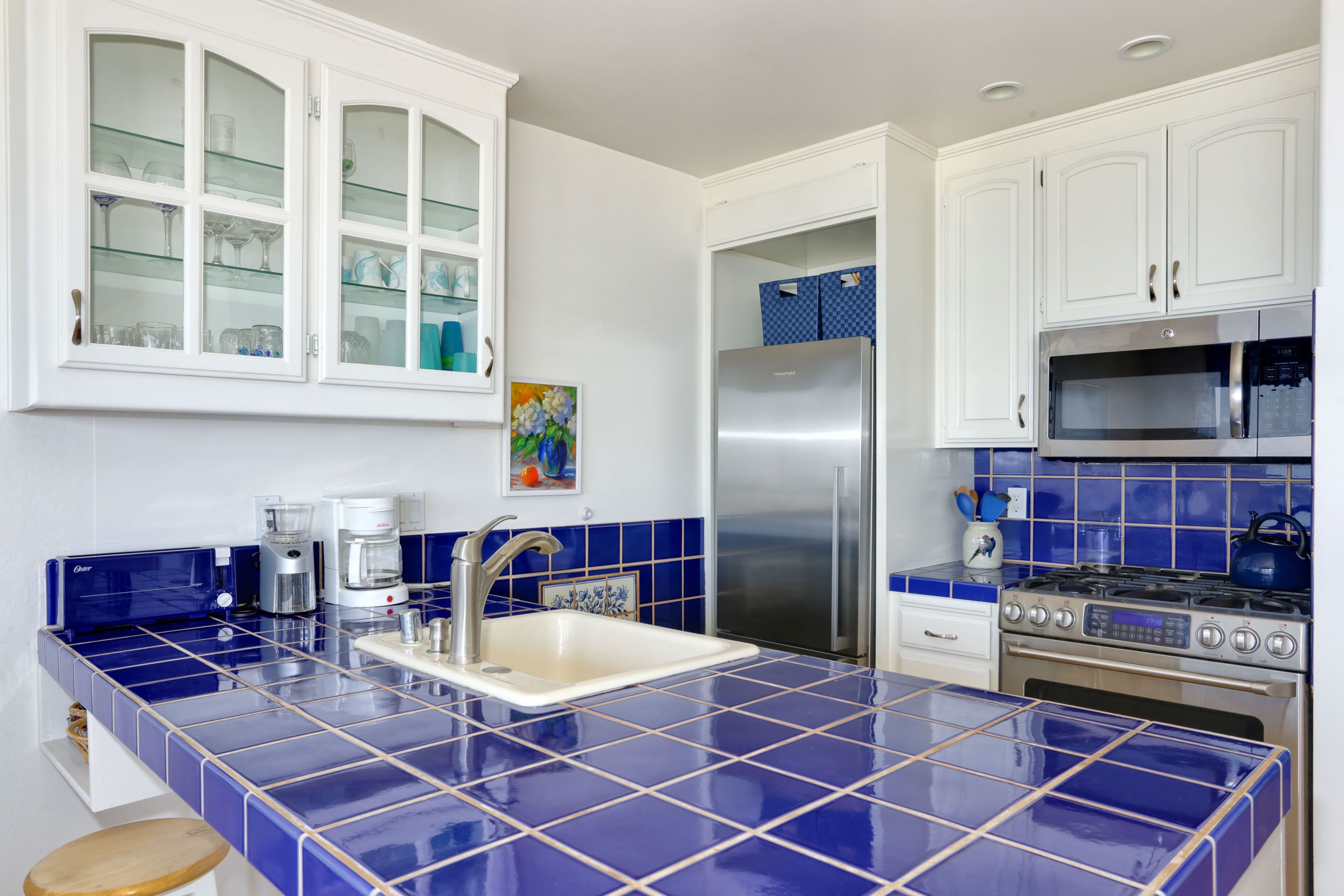 Ocean View condo in Aptos, 1 block to Sand, 2BR/2BA, Pool, Deck, Linens Incl'd