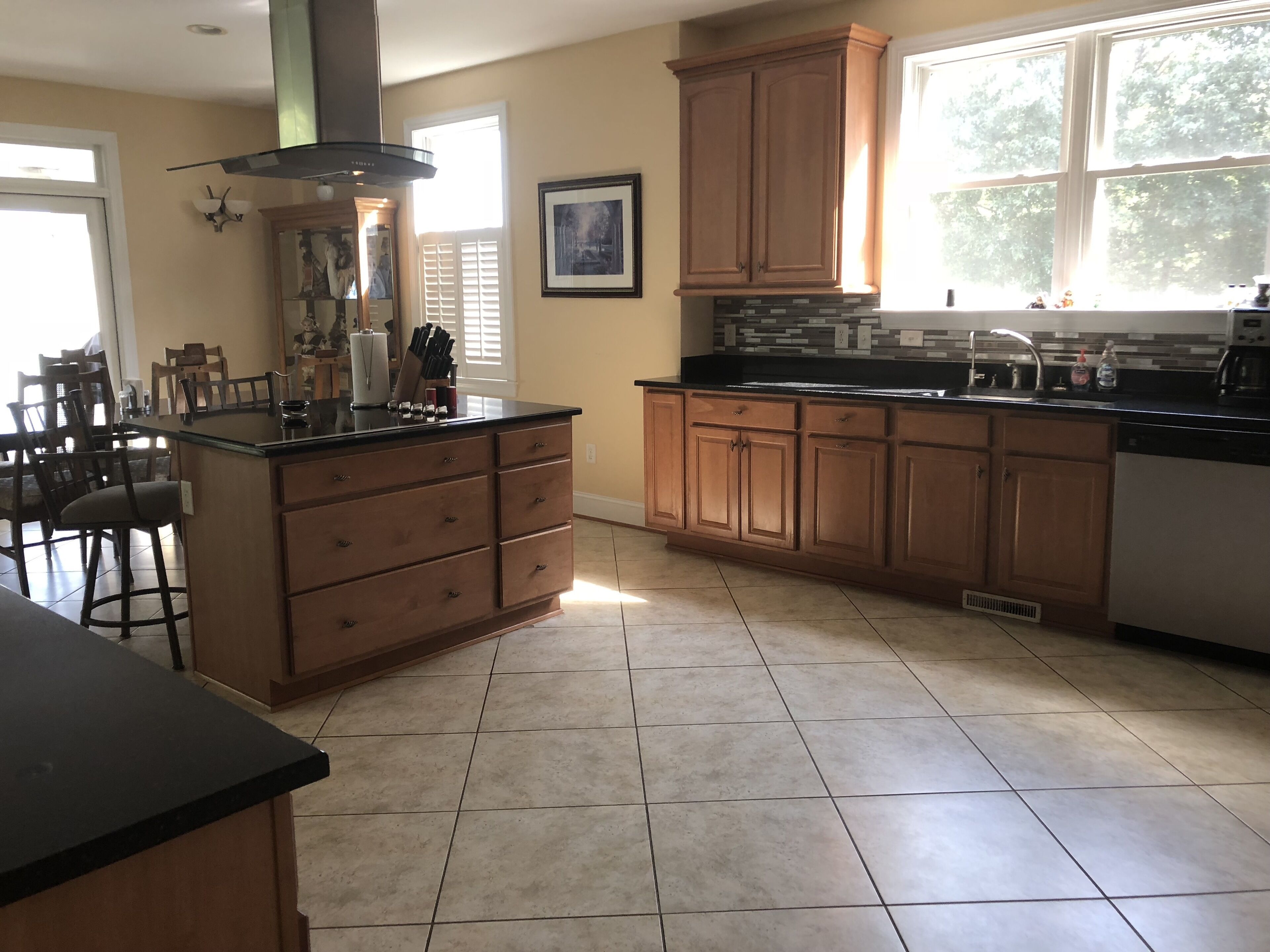 Lake Escape - Beautiful Unobstructed Views at our Family-Friendly Retreat!