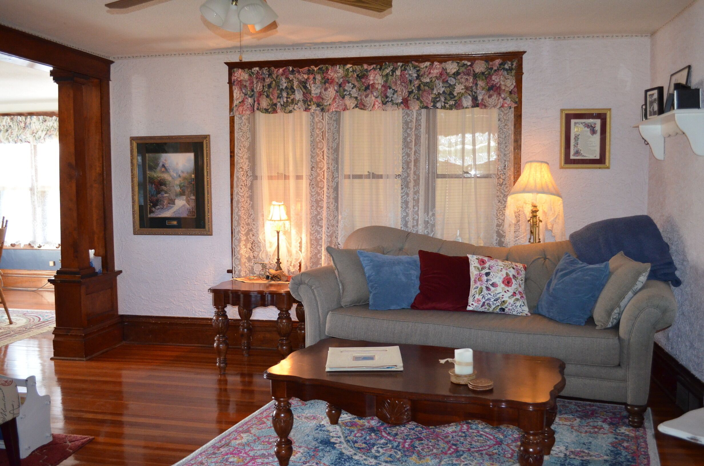 Cozy, Vintage Home, Quiet Neighborhood, Walk or Bike To Lake City's Attractions