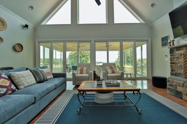 Smart TV, fireplace, table football, ping pong