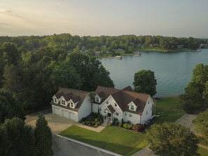 Exterior - Large family home with dock on Lake Keowee!  (Seneca)
