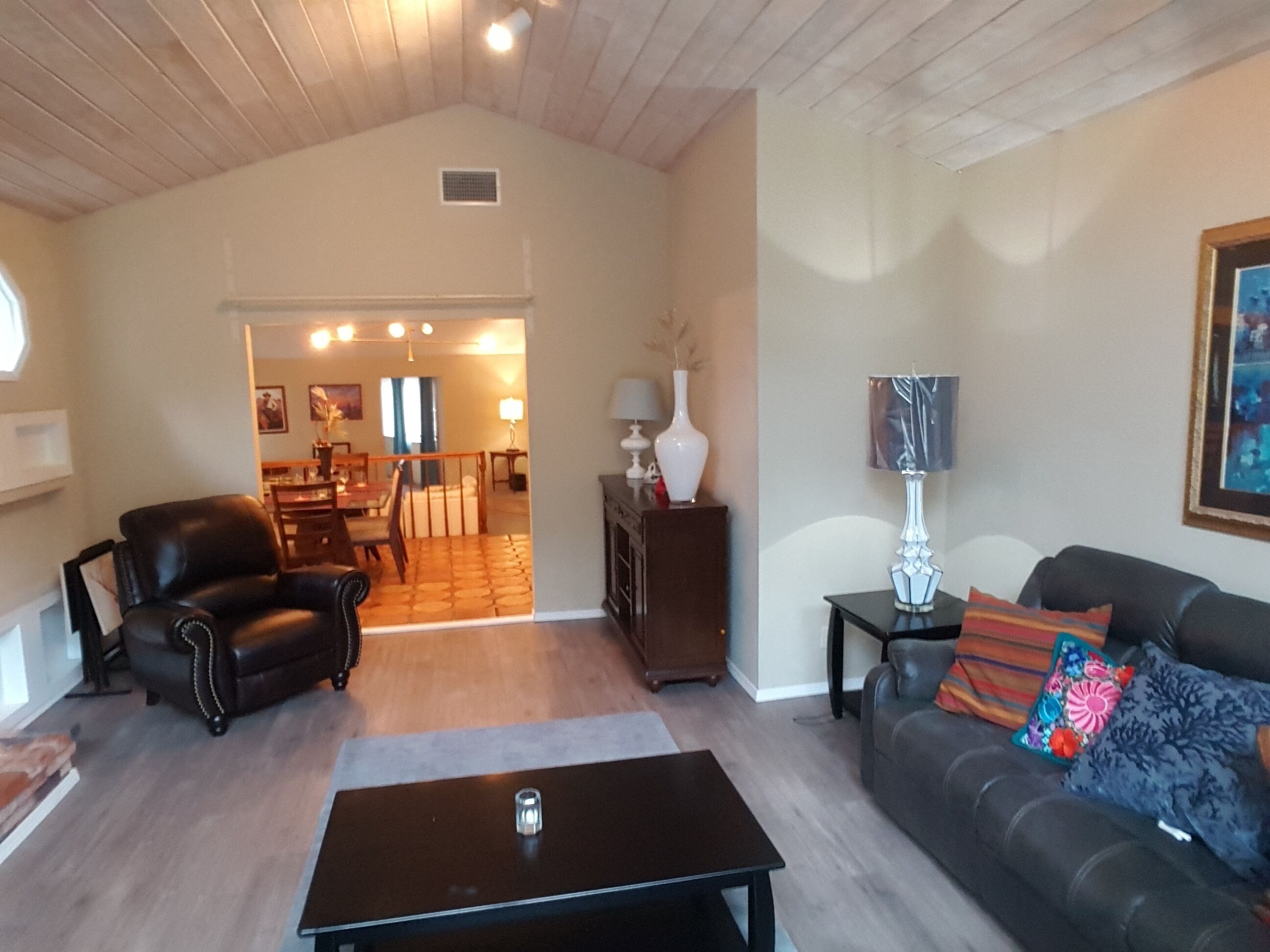 Rancho Santa Fe gated residence 