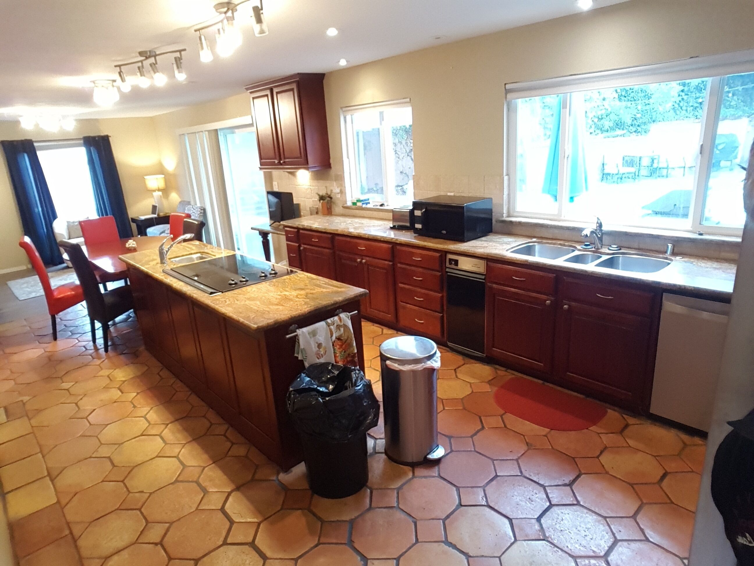 Rancho Santa Fe gated residence 