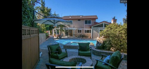 Rancho Santa Fe gated residence 