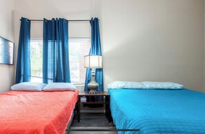 4 chambres, fer et planche Ă repasser, Wi-Fi, draps fournis