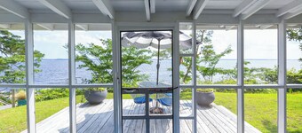 Call My Bluff- Quaint Cottage Overlooking the Neuse River.  Honeymoon perfect!!