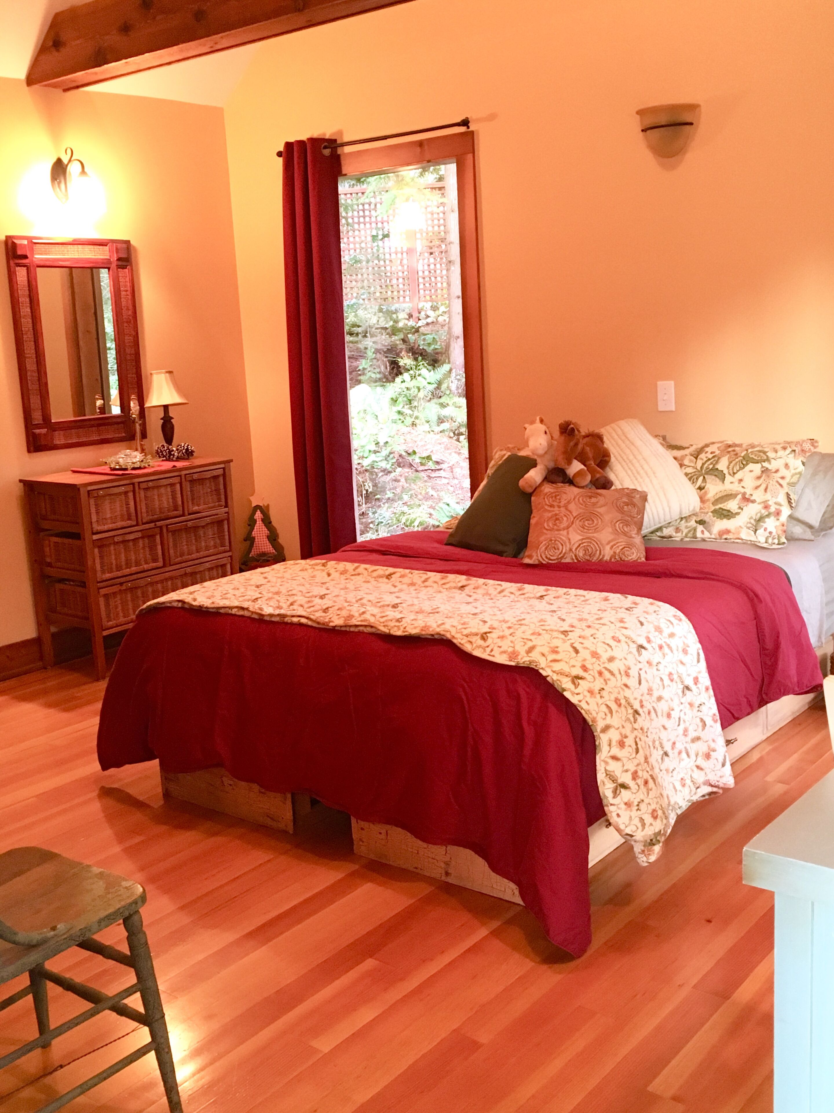 Log Cabin Fully Equipped. Up to 2 Adults + 3 Children. Dogs Welcome!